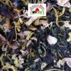 mélange de thés verts et thés noirs avec des fleurs